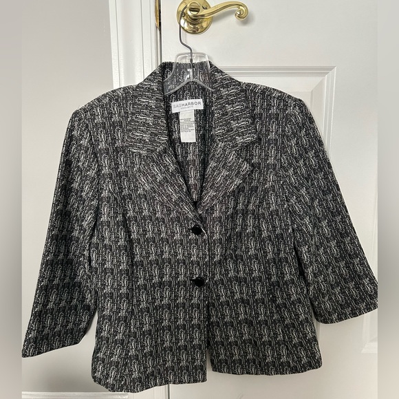 Sag Harbor Suit Jacket - Picture 1 of 1